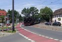 Kreuzung der Lößnitzgrundbahn mit den Straßenbahnschienen